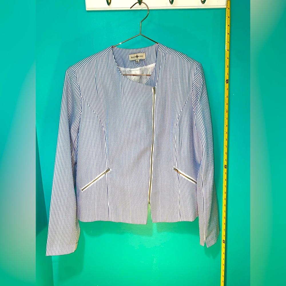 XL Blue plaid blazer